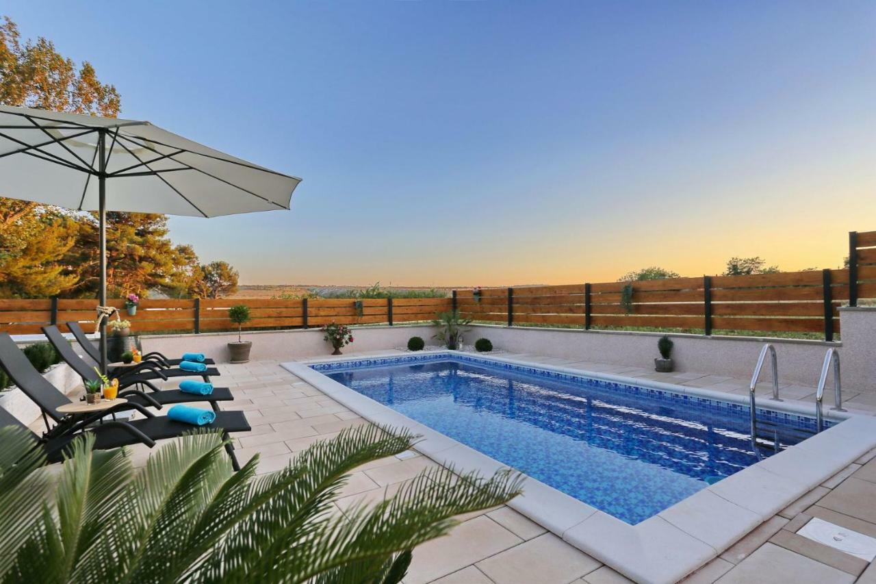 Punta Garden Pool House Villa Posedarje Exterior photo